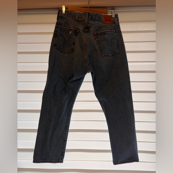 Levis 501 distressed light wash denim - Picture 12 of 14